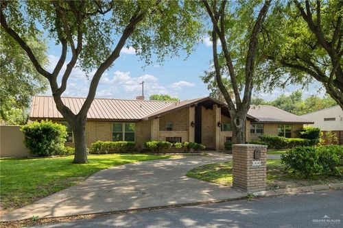 106 E Ithaca Ave, Mcallen, TX, 78501-9066 | Card Image