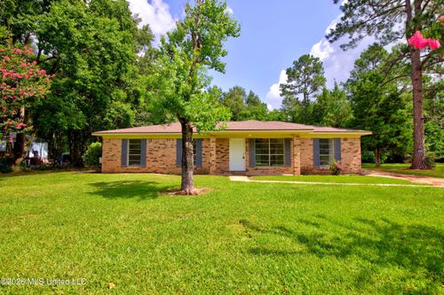 5717 Meadowview Dr, Moss Point, MS, 39562-7740 | Card Image
