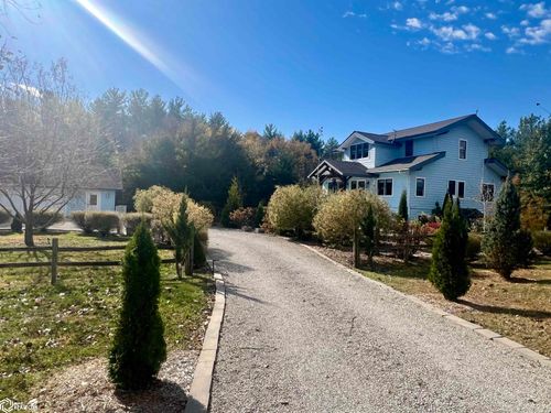 2279 Rolling Meadows Rd, Fairfield, IA, 52556-8555 | Card Image