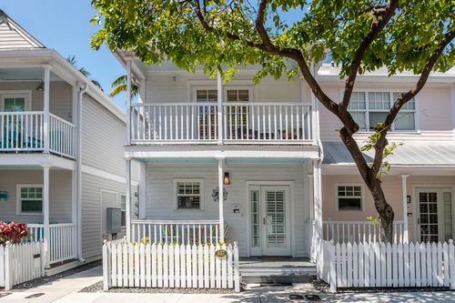 237 Southard St, Key West, FL, 33040-8320 | Card Image