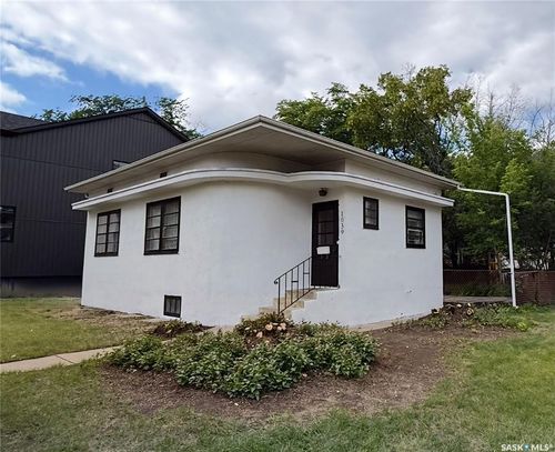 1039 Main St, Saskatoon, SK, S7H0K6 | Card Image