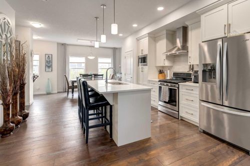 165 Sundown Rd, Cochrane, AB, T4C2M5 | Card Image