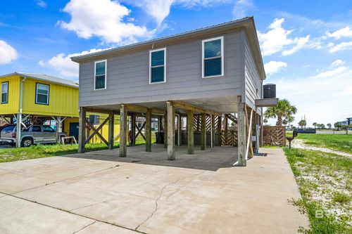 213 W 2nd Ave, Gulf Shores, AL, 36542-6554 | Card Image