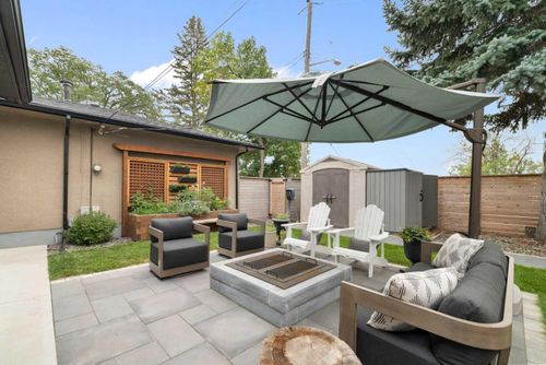 2604 63 Avenue Sw, Calgary, AB, T3E5J7 | Card Image