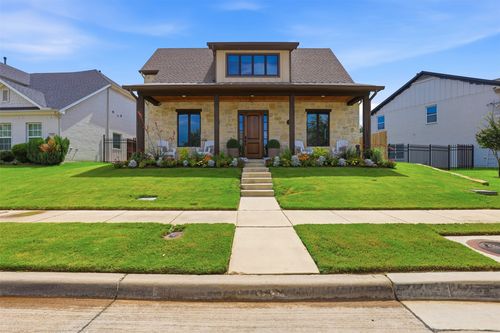 527 Trailrider Rd, Fort Worth, TX, 76114-1155 | Card Image