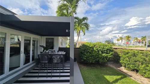 800 Polk St, Hollywood, FL, 33019-1311 | Card Image