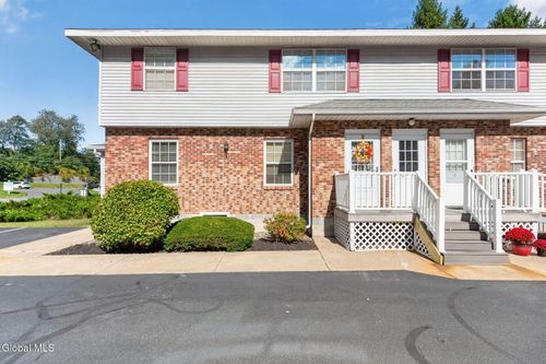 apt-1-25E Pine Lane, Albany, NY, 12203 | Card Image