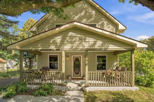 816 Saint Croix St, Prescott, WI, 54021-1239 | Card Image