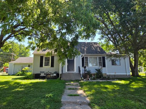 717 Forest St, Kenyon, MN, 55946-1230 | Card Image