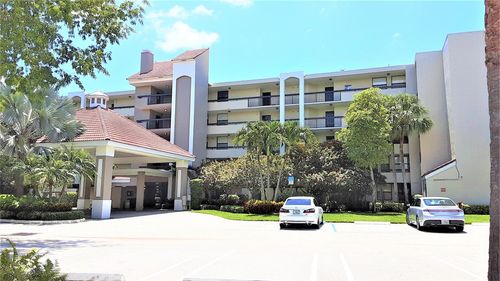 apt-e107-1915 Lavers Cir, Delray Beach, FL, 33444-7804 | Card Image