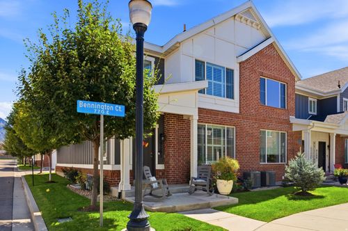 9283 S Bennington Ct, Sandy, UT, 84094-1264 | Card Image