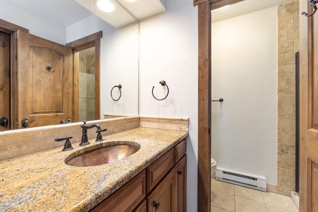 B4 - 4770 Bighorn Rd, Townhouse with 3 bedrooms, 3 bathrooms and 1 parking in Vail CO | Image 16