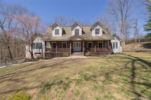 4 Cristin Ct, Stony Point, NY, 10980-3018 | Card Image