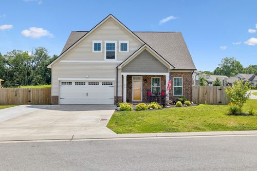 629 Whirlaway Dr, Burns, TN, 37029-5114 | Card Image