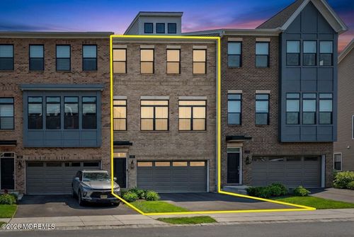 23 Valiant Ct, Middletown, NJ, 07748-3581 | Card Image