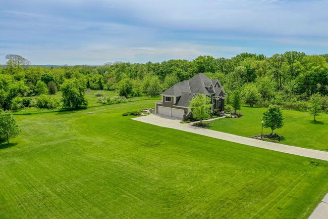 W292S5474 Fox Run Court, House other with 4 bedrooms, 4 bathrooms and null parking in GENESEE WI | Image 36