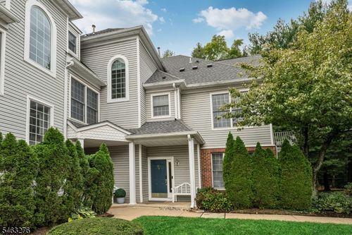 31 Twombly Ct, Morristown, NJ, 07960-5503 | Card Image