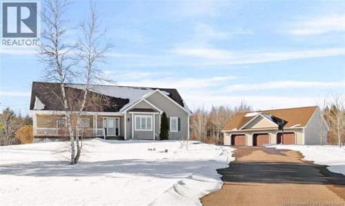 15 Oak Farm St, Irishtown, NB, E1H0C3 | Card Image