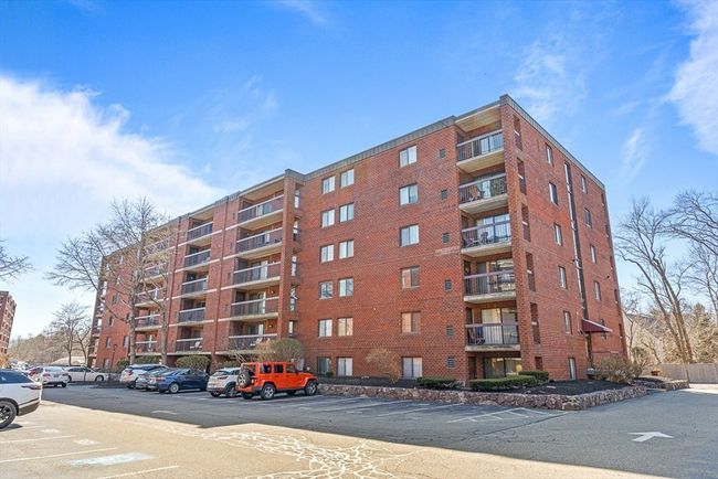 APT-28A - 159 Main St, Condo with 2 bedrooms, 2 bathrooms and 1 parking in Stoneham MA | Image 17