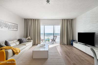 404 - 205 Florida A1a, Condo with 2 bedrooms, 2 bathrooms and null parking in Satellite Beach FL | Image 1