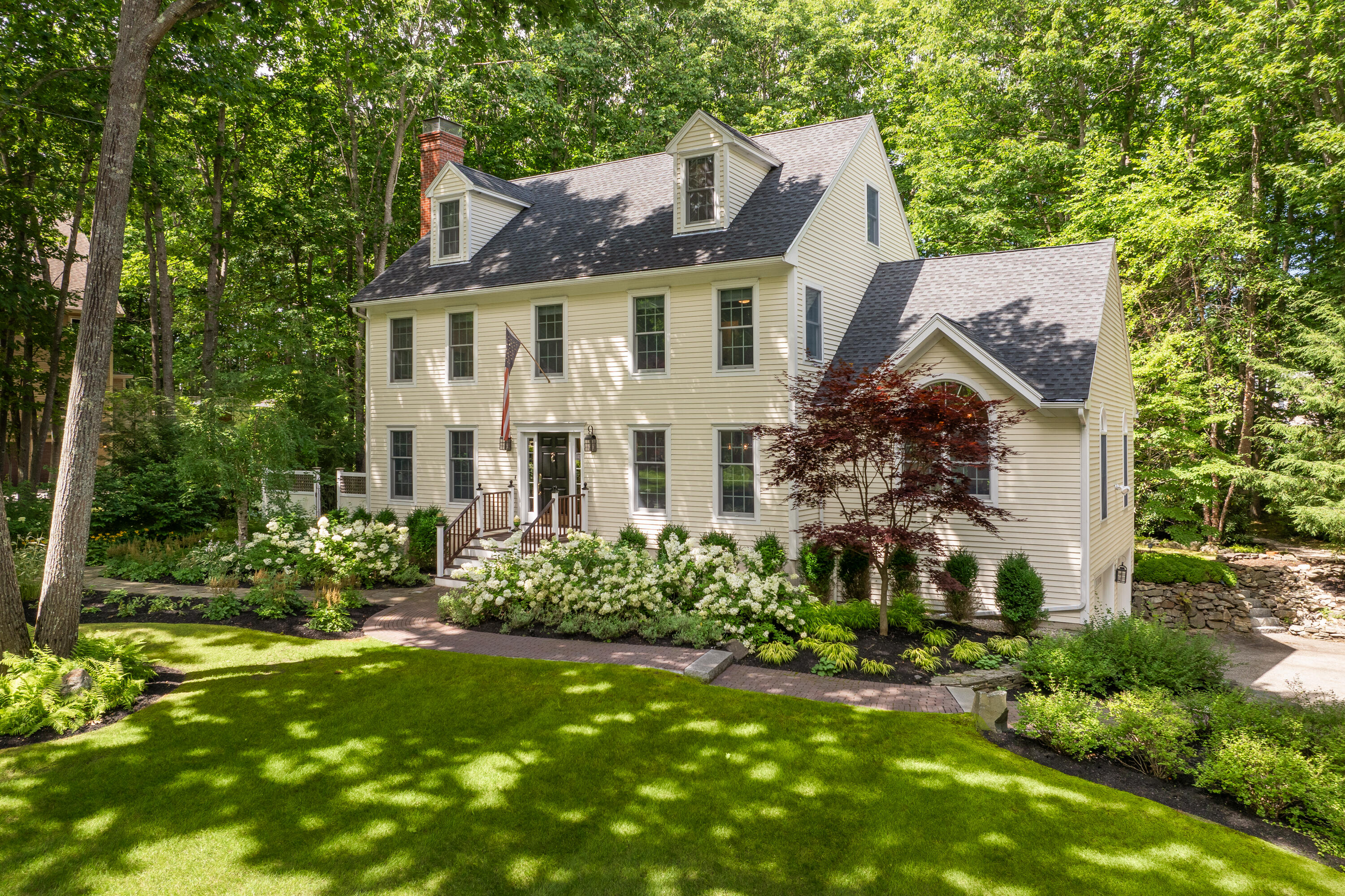 Boban St, York, ME 03909