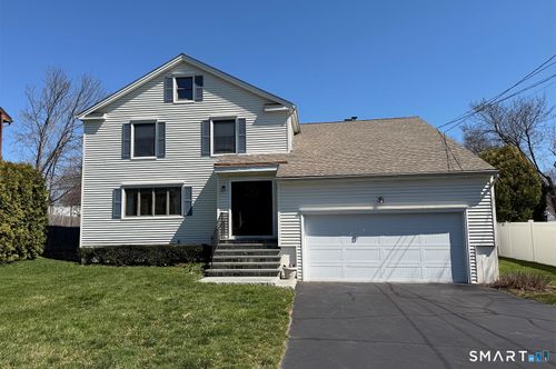 1822 Stratfield Rd, Fairfield, CT, 06825-1107 | Card Image