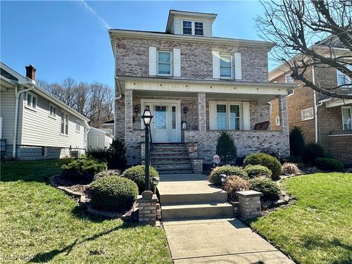 2004 Commerce St, Wellsburg, WV, 26070-1311 | Card Image