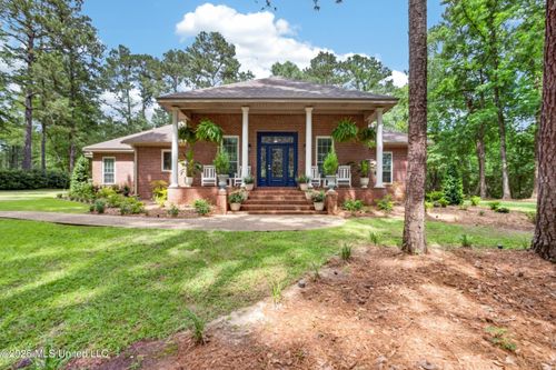 228 Jervis Mims Rd, Hattiesburg, MS, 39401-8206 | Card Image