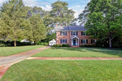 21 Westover Rd, Newport News, VA, 23601-3930 | Card Image
