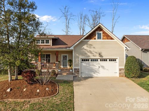 33 Asher Ln, Arden, NC, 28704-0376 | Card Image