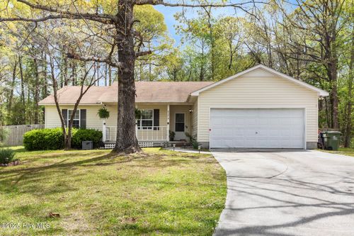 938 Mandarin Trl, Jacksonville, NC, 28540-9633 | Card Image