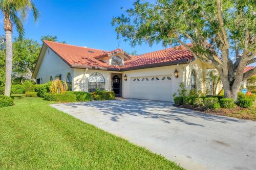 4517 Las Brisas Ln, SARASOTA, FL, 34238-4526 | Card Image