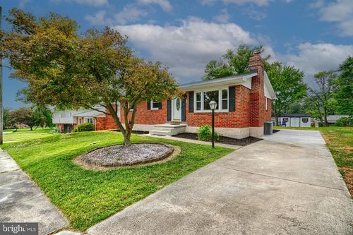 410 Neepier Rd, Catonsville, MD, 21228-4030 | Card Image