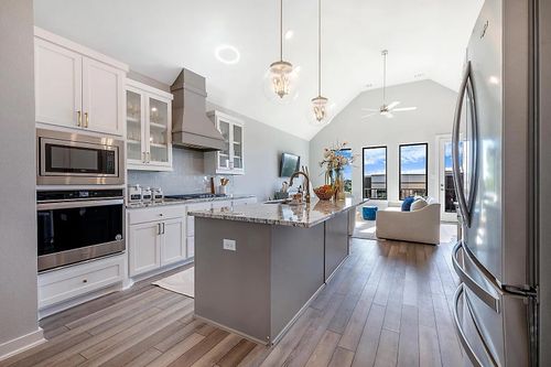 2214 Rook Dr, Dallas, TX, 75211-1865 | Card Image