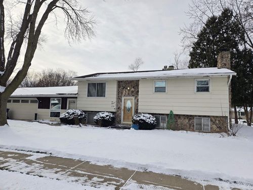 218 N 9th Avenue, Winneconne, WI, 54986 | Card Image