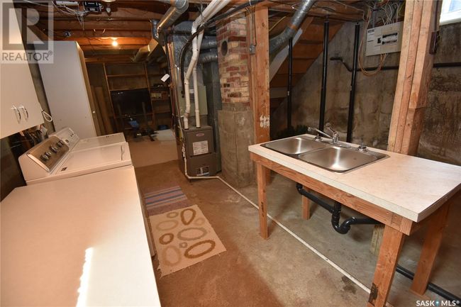 105 7 Ave E, House other with 4 bedrooms, 1 bathrooms and null parking in Nipawin SK | Image 32