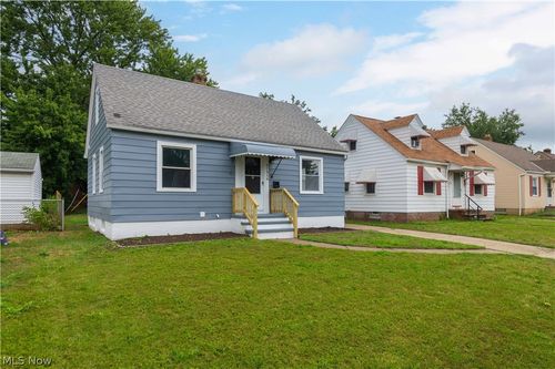 12416 Mortimer Ave, Cleveland, OH, 44111-5051 | Card Image