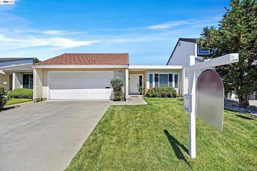 4042 Rennellwood Way, Pleasanton, CA, 94566-4722 | Card Image
