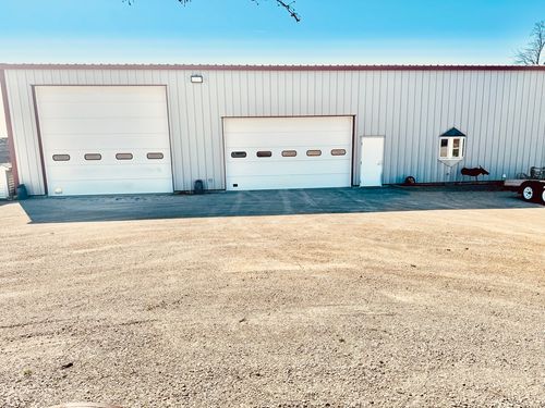 19455 Capp Rd, Morrison, IL, 61270-9710 | Card Image