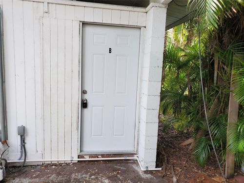 back-b-819 W Las Olas Blvd, Fort Lauderdale, FL, 33312 | Card Image