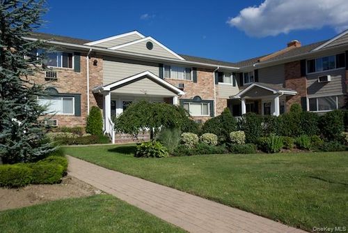 apt-6u-134 Park Ave, Babylon, NY, 11702-1719 | Card Image