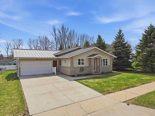 404 W Ives Street, Marshfield, WI, 54449 | Card Image