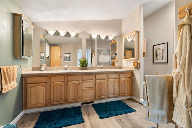 75-Bathroom | Image 36