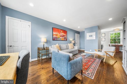 b2-4520 36th St S, ARLINGTON, VA, 22206-1853 | Card Image