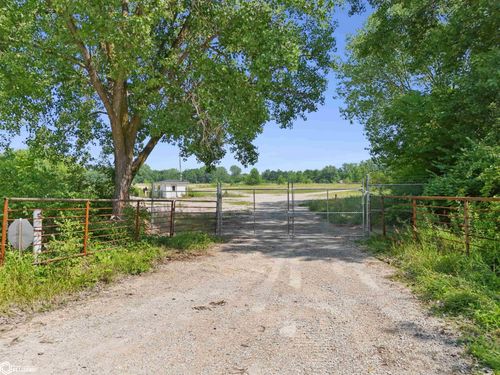 1936 170th St, West Point, IA, 52656-9369 | Card Image