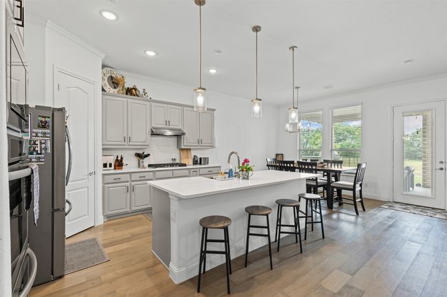 7020 Valley View Dr, House other with 3 bedrooms, 3 bathrooms and null parking in Joshua TX | Image 14
