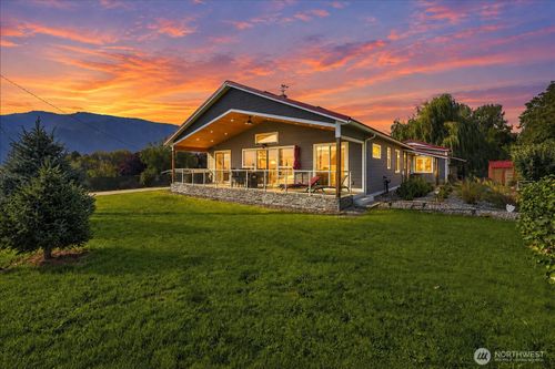 750 Lakeshore Dr, Manson, WA, 98831-9618 | Card Image