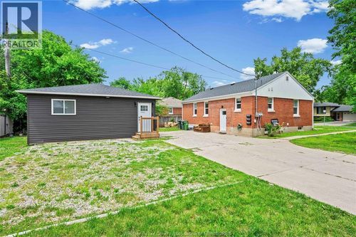 3495 Longfellow Ave, Windsor, ON, N9E2L8 | Card Image