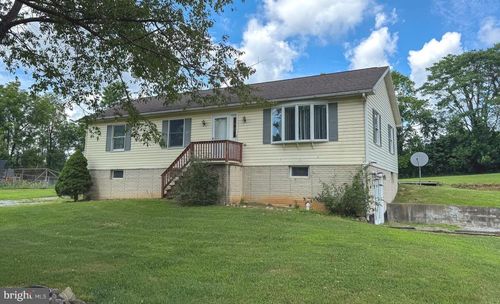68 Marcum Ln, Harpers Ferry, WV, 25425-4542 | Card Image