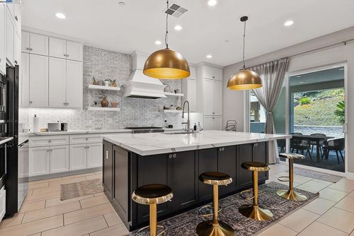 1949 Decanter Cir, Brentwood, CA, 94513-2438 | Card Image